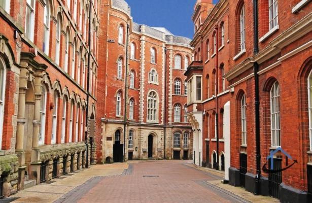 Flat 1 - King Bed, Parking, Workspace, Wi-Fi, Corporates Nottingham Extérieur photo