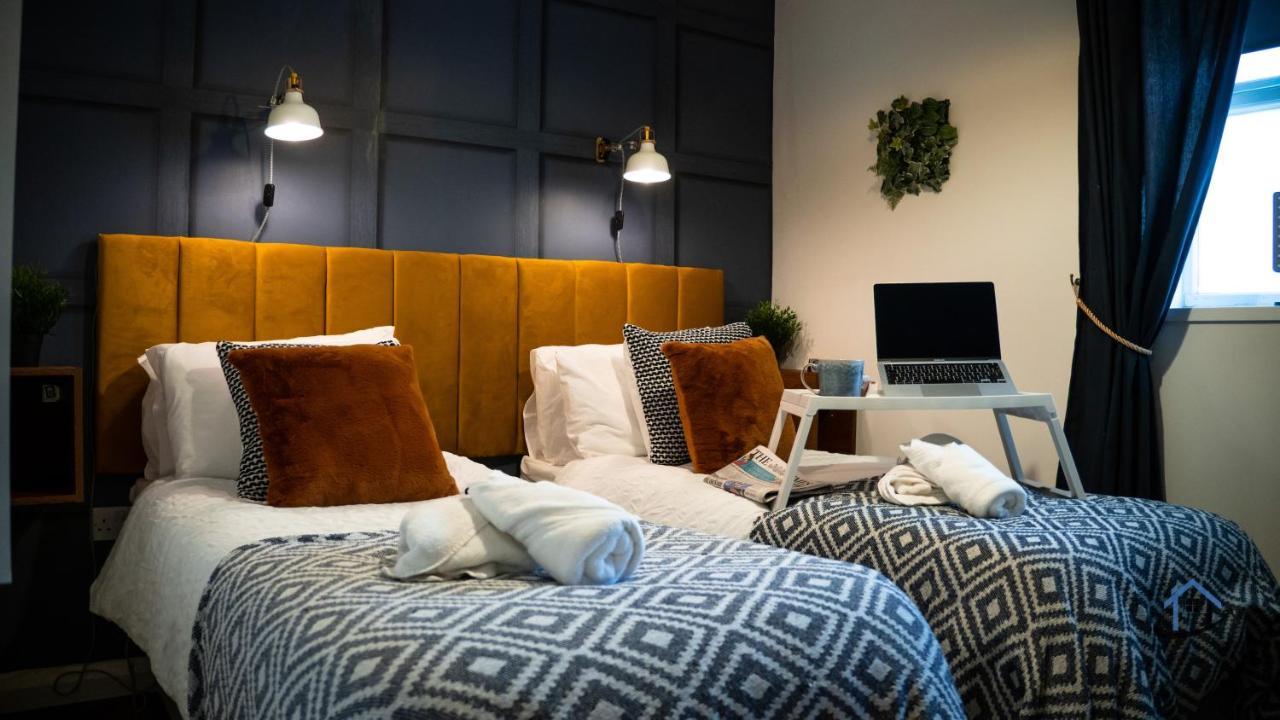 Flat 1 - King Bed, Parking, Workspace, Wi-Fi, Corporates Nottingham Extérieur photo